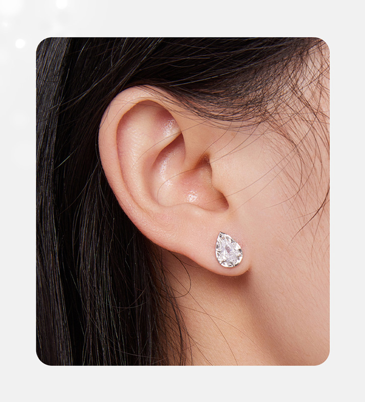 με κυβική ζιρκόνια με κυβική ζιρκόνια