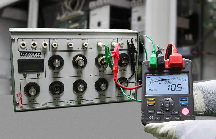 έως 5κV έως 5κV