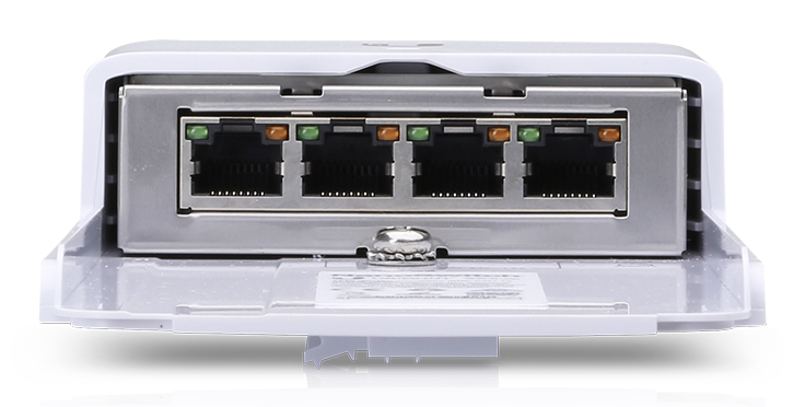 4-Port 10/100/1000Mbps 4-Port 10/100/1000Mbps