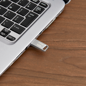 KIOXIA METAL FLASH USB 3.2 GEN.1 128GB 4 045 01 000374 4