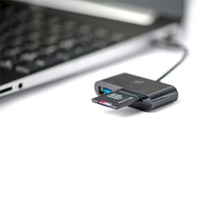 LAMTECH TYPE-C CARD READER BLACK 2 054 01 000449 5