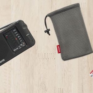 AIWA POCKET RADIO WITH EARPHONES 3 127 01 000045 4