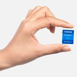 KIOXIA EXCERIA gen 2 32GB UHSI U3 V30 2 exceria g2 sd 32gb hand gallery