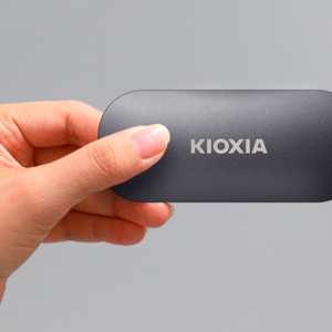 KIOXIA EXCERIA PLUS EXTERNAL SSD 500GB 4 exceria plus portable img prd003