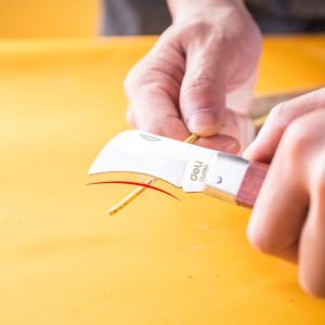 DELI σουγιάς DL0060 με ξύλινη λαβή, πτυσσόμενος, 200mm, καφέ 3 200mm